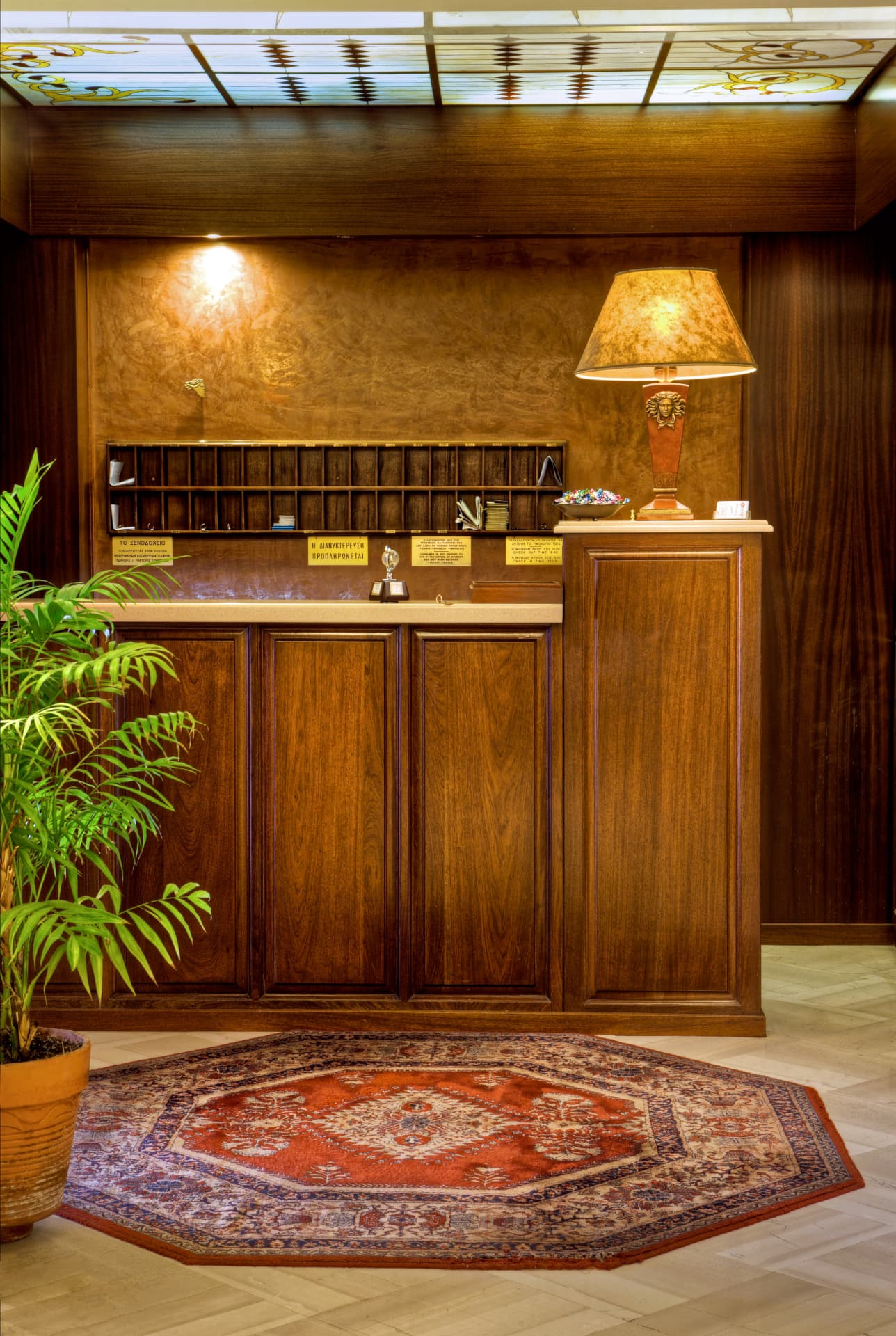 hotel-reception